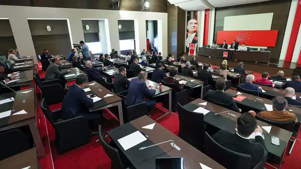 CHP’de kritik toplantı başladı: MYK belirlenecek