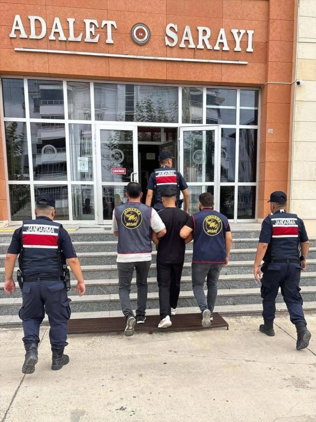 Firari Hükümlü Yakalandı