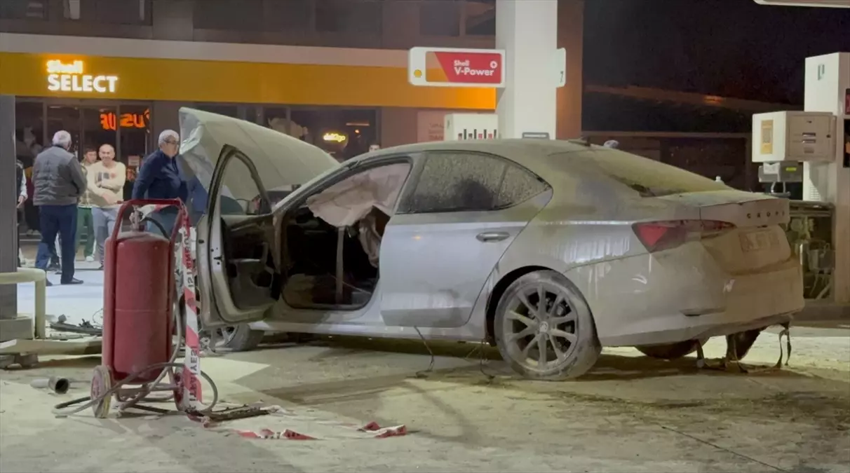 Çekmeköy’de Benzinlikte Yangın Çıktı