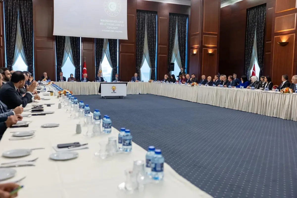 Hakan Fidan Marmara Milletvekilleri ile Toplantı Düzenledi