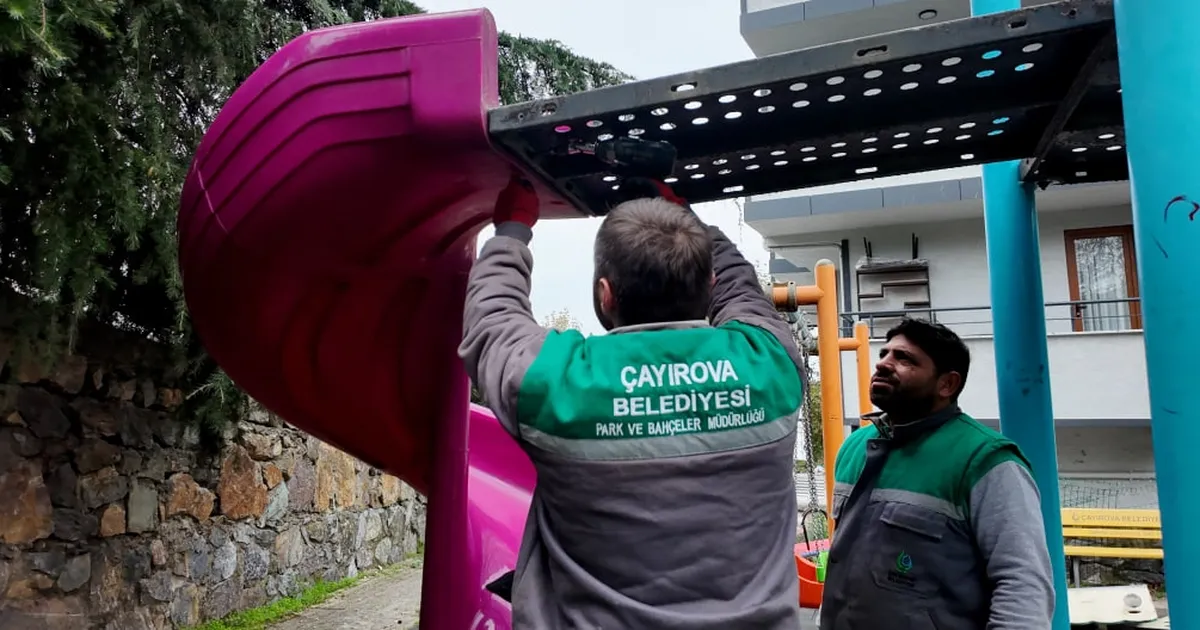 Kocaeli Çayırova’da iki park daha yenileniyor