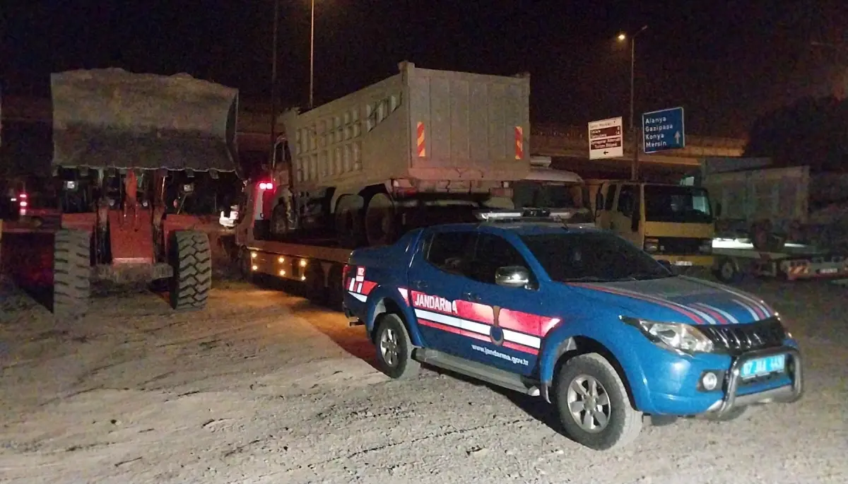 Kum Hırsızları Yakalandı