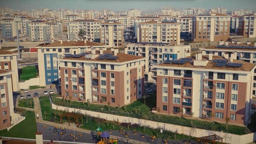 TOKİ Başkanı Sungur, 350 bininci deprem konutunun teslim töreninde konuştu