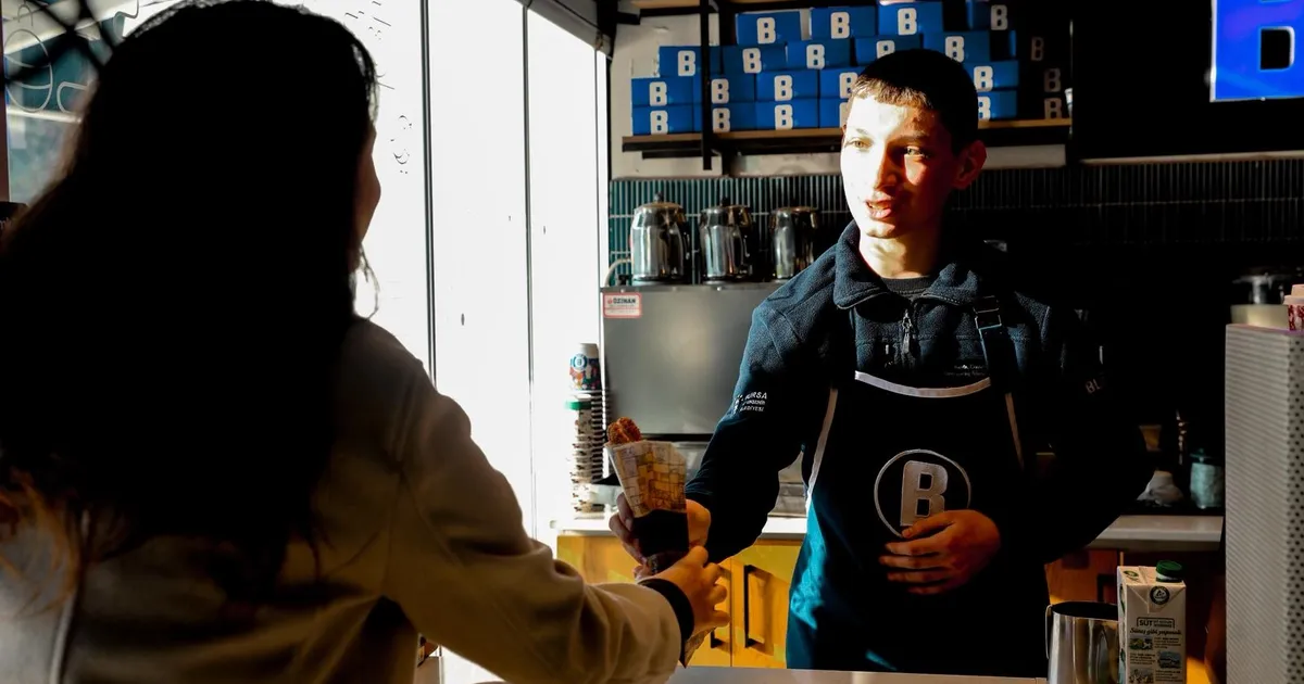 Bursa Büyükşehir’de engeller sevgiyle aşılıyor