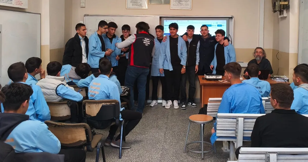Bursa’da öğrenciler elektronik atıklar konusunda bilgilendirildi