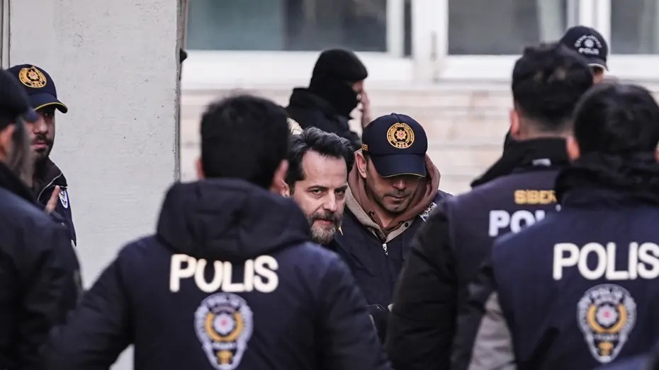 Dosyası bahis soruşturmasından ayrılan Erden Timur tutuklandı