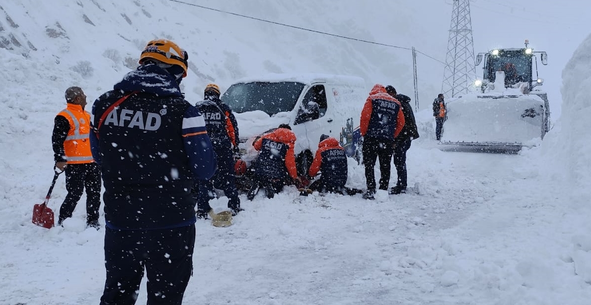 AFAD’dan yoğun kar yağışı açıklaması. “112’ye bin 987 ihbar geldi”