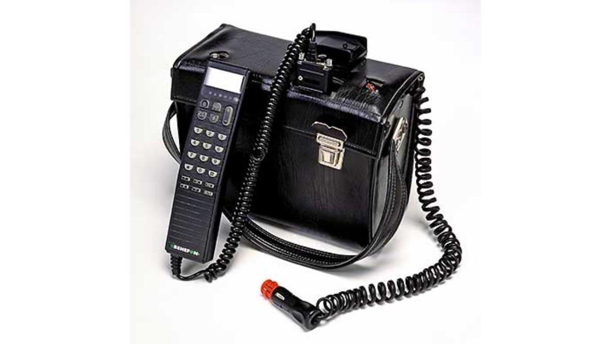 Nokia Mobira Senator