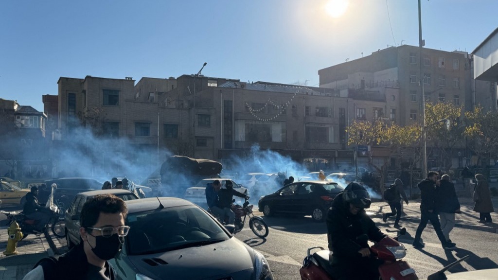 İran’daki protestolarda ilk can kaybı