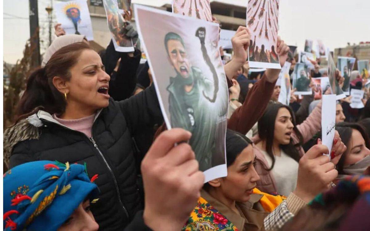 Libération’dan Rojava’daki Kürt kadınları için küresel dayanışma çağrısı