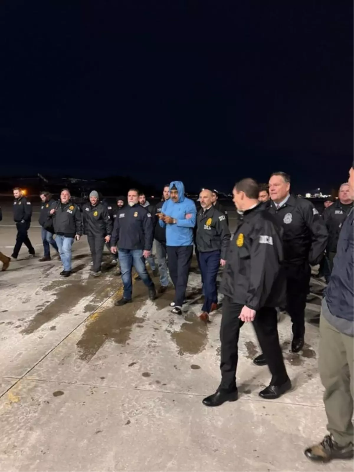 Maduro ve Eşi ABD Mahkemesine Sevk Edildi