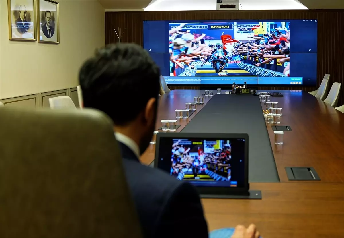 Özdemir Yılın Kareleri Oylamasına Katıldı