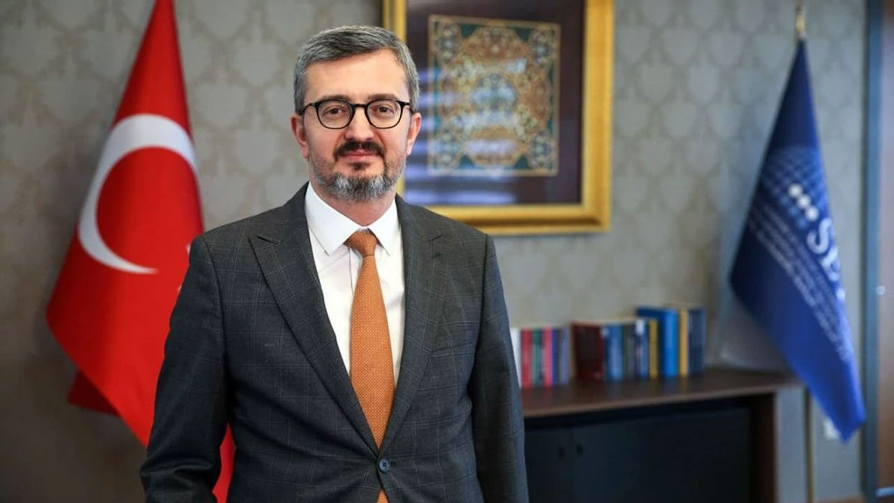 Burhanettin Duran: CHP'nin girişimi devlet ciddiyetinden yoksun bir saygısızlıktır