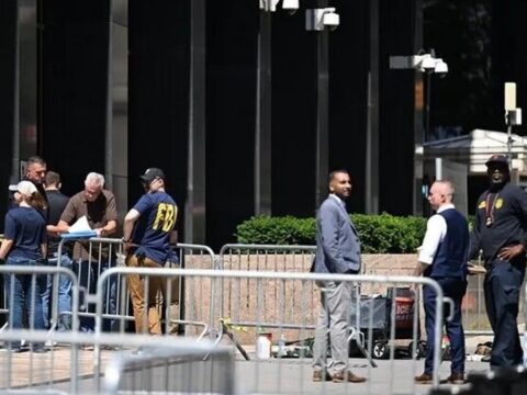 Fbi binasi onunde saldiri duzenleyen supheli gozaltina alindi OsrbWPGb