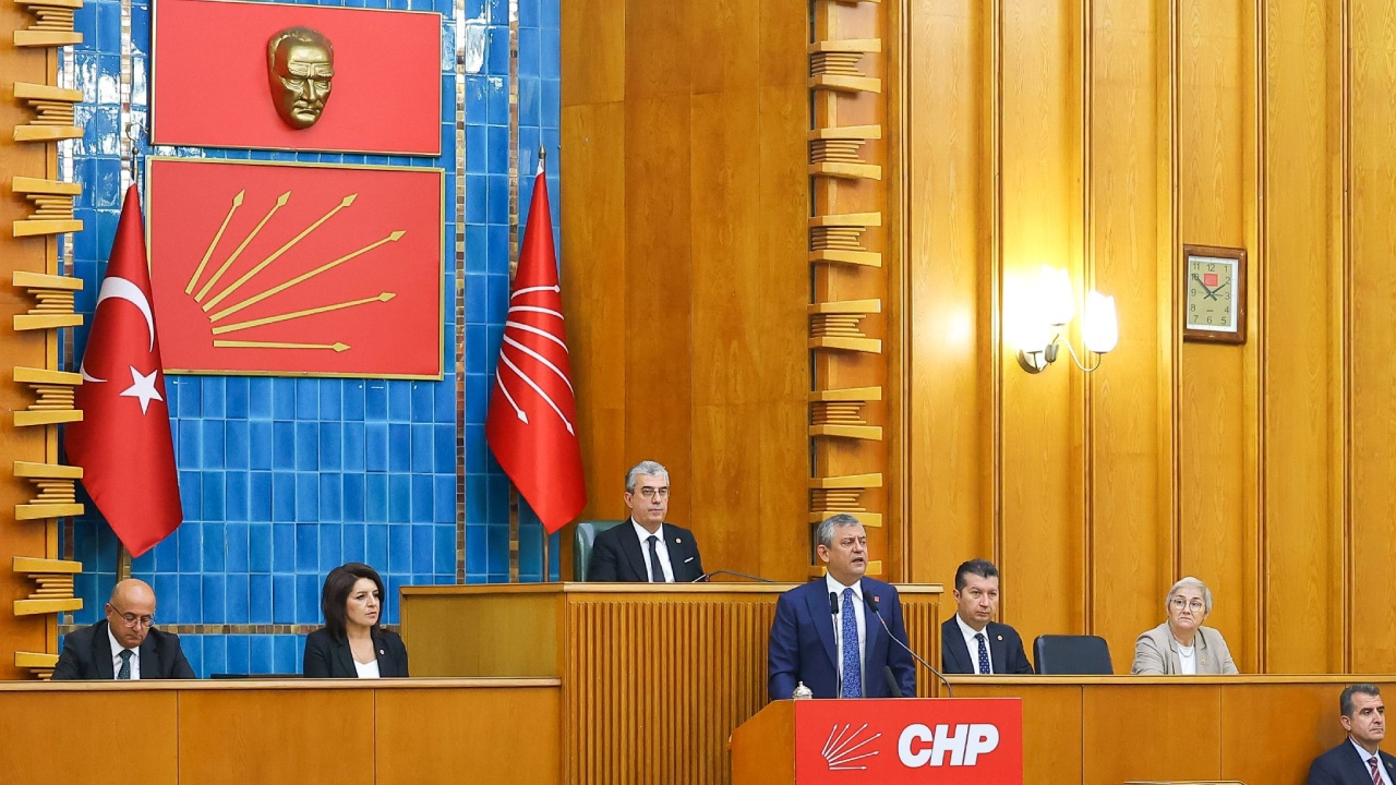Siyasetin dugumu bu carsamba cozulecek ozgur ozelden iki kritik toplanti 5q5gKHYI